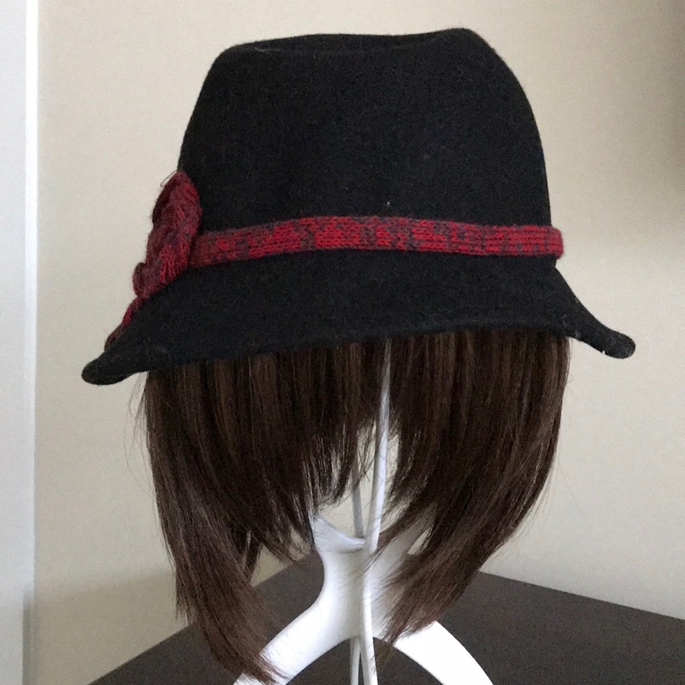 Italian black wool hat
